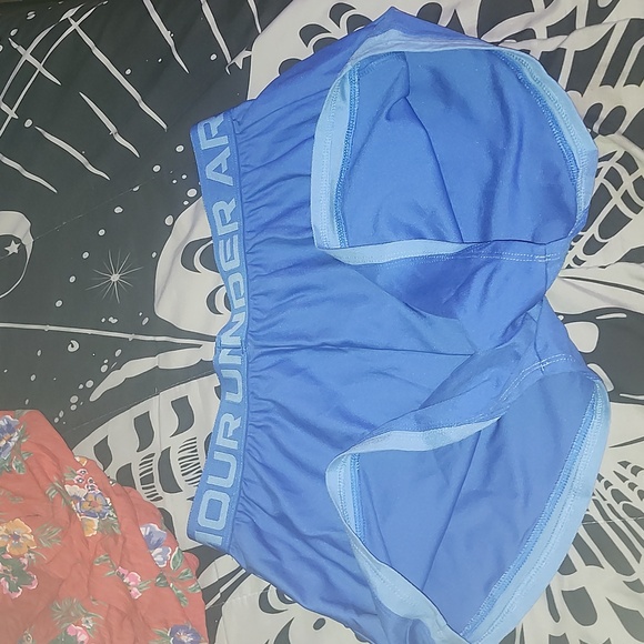 Blue under armour shorts - Picture 4 of 4